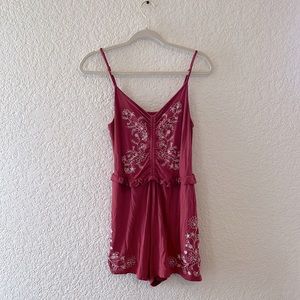Super cute romper!